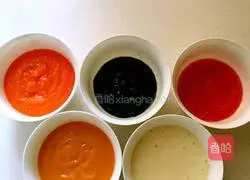 Illustration of how to make vegetable noodles for babies over 8 months old 2