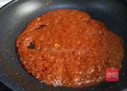 Illustration of how to make tomato meat sauce pasta 6