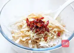 Illustration of how to make cold shredded white radish 4