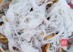 Illustration of how to make garlic vermicelli clams 9