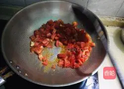 Illustration of how to make egg and tomato noodle soup 9