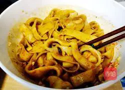 Illustration of how to make northwest oil noodles 15