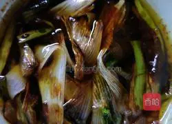 Illustration of how to make scallion noodles 2