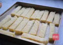 Illustration of how to make sugar toast sticks (New Year snacks) 3