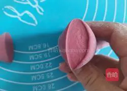 Illustration of how to make rose steamed buns 6