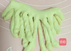 Santa Bread Recipe Illustration 14