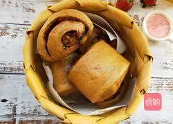 Illustration of how to make brown sugar steamed buns 13