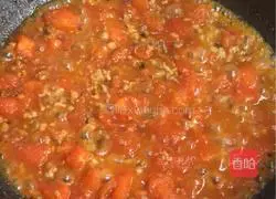 Illustration of how to make tomato meat sauce noodle soup 12
