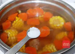 Lotus root, corn, carrot and pork ribs soup recipe 10