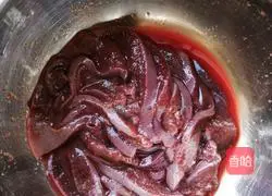 Spinach and Pork Liver Soup Recipe Illustration 4