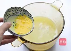 Illustration of how to make millet and egg porridge 3