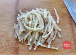 Illustration of how to make pork skin jelly 4