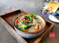 Illustration of the recipe of shepherd's purse stewed with black bone chicken soup 15