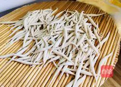 Illustration of how to make buckwheat noodles 10