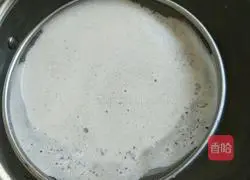 Illustration of how to make black sesame and walnut milk 11