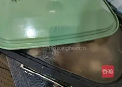 Illustration of how to make radish and beef bone soup 7