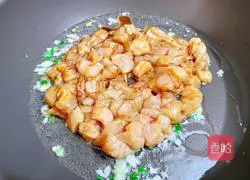 Saute king oyster mushrooms Illustration of how to make diced chicken 5