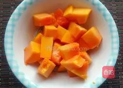 Illustration of how to make papaya yogurt 3