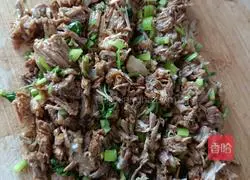 Illustration of how to make Roujiamo (steamed bun version) 16