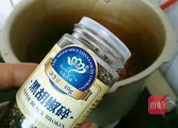 Illustration of how to stew beef brisket with tomatoes and potatoes 15