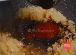 Illustration of how to make hand-caught beef patties 4