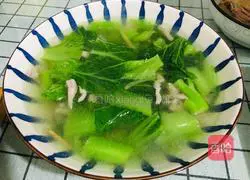 Illustration of how to make mustard shredded pork soup 12