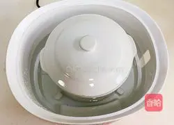 Illustration of how to make Tremella and Snow Pear Soup 6