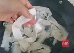 Illustration of how to make fried noodles with oil 9