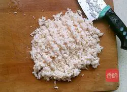 Illustration of how to make pork and lotus root buns 3