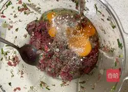 Illustration of how to copy hands with little goldfish 3