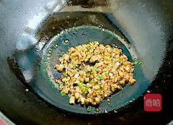 Illustration of how to make steamed egg custard with minced meat 9