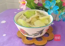 Illustration of how to make simple vegetarian soup 15