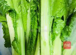 Illustration of how to make sweet potato, chicken and mustard soup 1