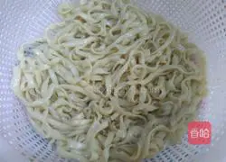 Illustration of how to make fried noodles 4