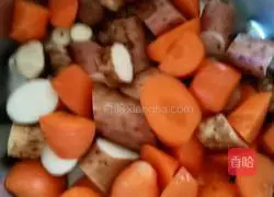  Illustration of how to make yam and pork ribs soup 2