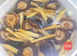 Illustration of how to make braised noodles in old Beijing 2