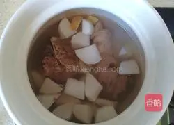 Illustration of how to make radish bone soup 6