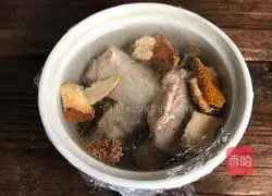 Illustration of how to make braised pork ribs with tangerine peel 7