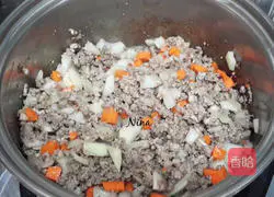 Illustration of how to make beef tomato sauce pasta 4