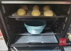 Illustration of how to make hamburgers 19