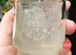 Illustration of soaking and stewing bird's nest 6