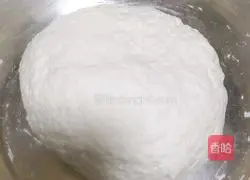 Illustration of how to make a large bowl of wide noodles 2