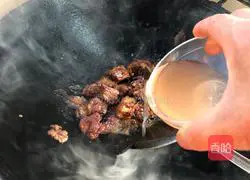 Illustration of tomato and potato stewed beef 7