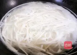 Illustration of how to make mutton fat hot noodle soup 3