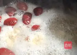 Illustration of how to make health-preserving and slimming white fungus soup 9