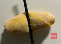 Illustration of how to make colorful rose steamed buns 9