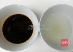 Illustration of how to make snack cat ears 2