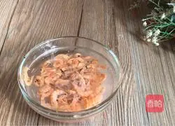 Illustration of how to make egg and tofu soup 4