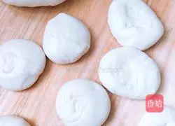 Illustration of how to make cabbage, meat and vermicelli pie 9