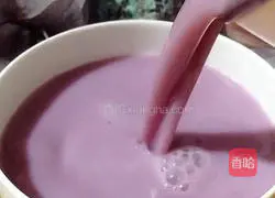 Illustration of how to make purple sweet potato milk 10